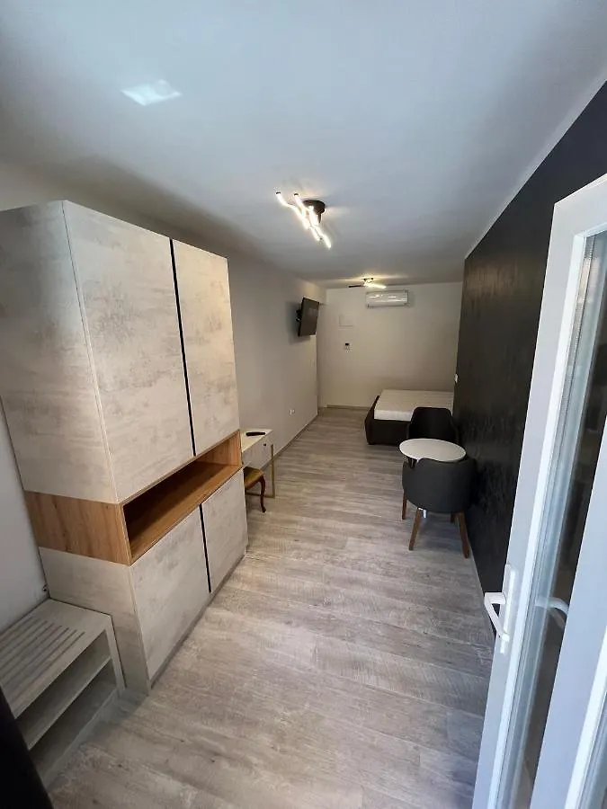 Rooms H&H Rovinj 0*,  Kroatien
